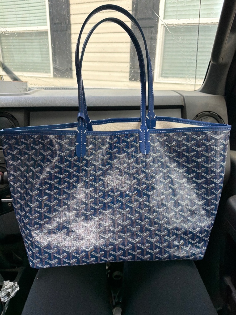 Goyard bag